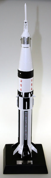 Saturn IB. 1/144.