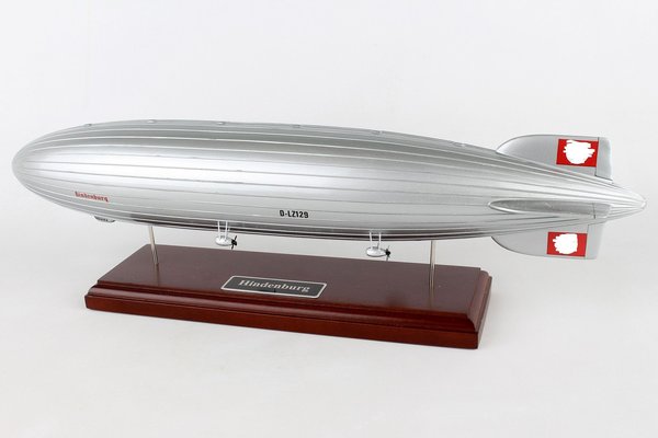 LZ 129 Hindenburg. Fertigmodell 1/500. Bitte Text unten lesen!