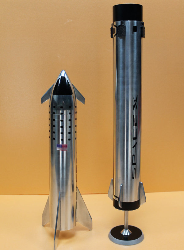 Starship und Super Heavy. Space X. 1/144.